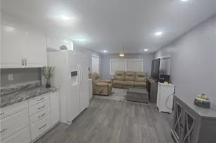 9 Moonstone Cir, Naples, FL 34112 - Photo 9