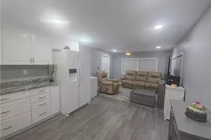 9 Moonstone Cir, Naples, FL 34112 - Photo 7