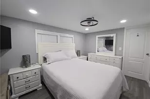 9 Moonstone Cir, Naples, FL 34112 - Photo 11