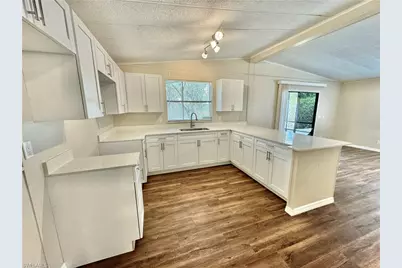 1252 Henderson Creek Dr, Naples, FL 34114 - Photo 9