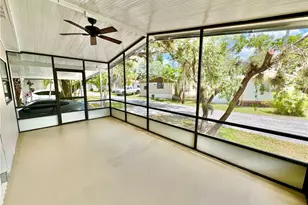 1252 Henderson Creek Dr, Naples, FL 34114 - Photo 19