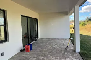 811 Dartmouth Ct, Lehigh Acres, FL 33974 - Photo 9