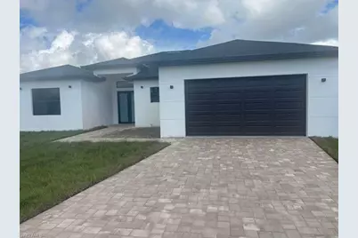 811 Dartmouth Ct, Lehigh Acres, FL 33974 - Photo 1