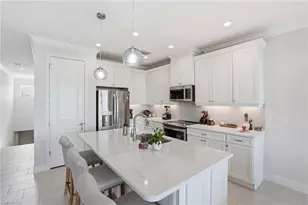 2647 Seychelles Cir, Naples, FL 34112 - Photo 9