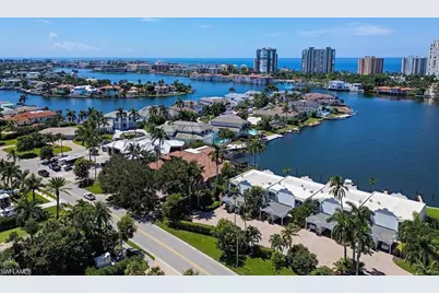 4051 Crayton Rd #4051, Naples, FL 34103 - Photo 7