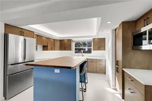 9486 Gulf Shore Dr, Naples, FL 34108 - Photo 13