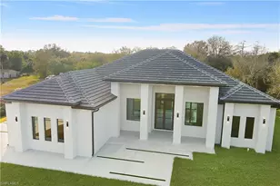 705 16th St NE, Naples, FL 34120 - Photo 23