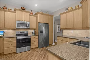 6835 San Marino Dr, Naples, FL 34108 - Photo 15