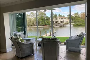 1910 Gulf Shore Blvd N, Naples, FL 34102 - Photo 3