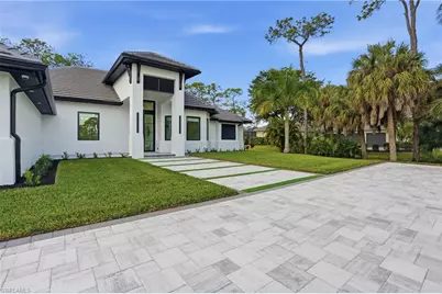 13455 Pond Apple Dr E, Naples, FL 34119 - Photo 5