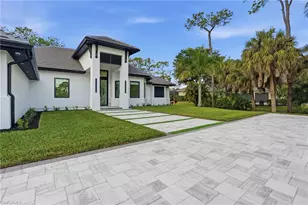 13455 Pond Apple Dr E, Naples, FL 34119 - Photo 5