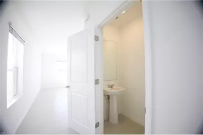 19558 Fairhill Ct, Lehigh Acres, FL 33936 - Photo 21