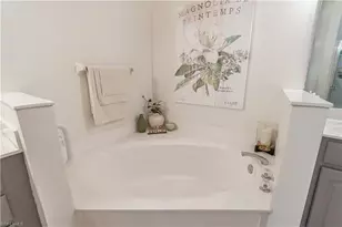 4501 Cardinal Cove Ln, Naples, FL 34114 - Photo 19