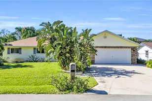 27297 Buccaneer Dr, Bonita Springs, FL 34135 - Photo 7