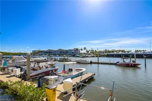 451 Bayfront Pl, Naples, FL 34102 - Photo 33