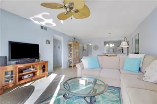 219 Fox Glen Dr, Naples, FL 34104 - Photo 15