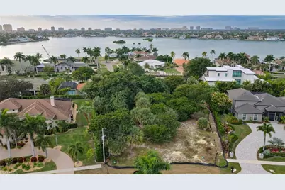 720 Inlet Dr, Marco Island, FL 34145 - Photo 3