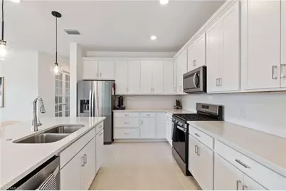 10494 Ventana Ln, Naples, FL 34120 - Photo 19