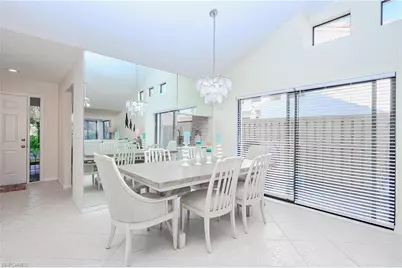 833 Reef Point Cir, Naples, FL 34108 - Photo 9