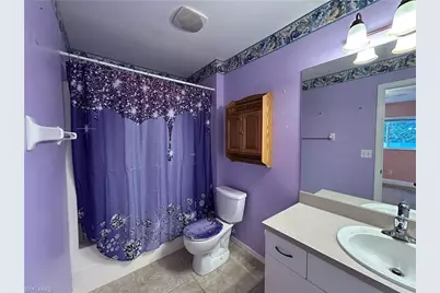 26 SW 19th Ln, Cape Coral, FL 33991 - Photo 9