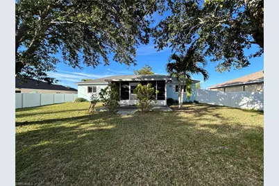 26 SW 19th Ln, Cape Coral, FL 33991 - Photo 15