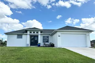 933 Oxford Ave S, Lehigh Acres, FL 33974 - Photo 1
