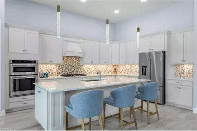 9512 Greyhawk Trl, Naples, FL 34120 - Photo 11