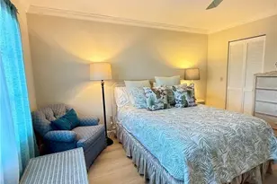 57 High Point Cir W, Naples, FL 34103 - Photo 7