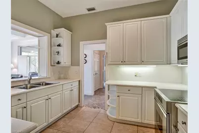 210 2nd St S #1C, Naples, FL 34102 - Photo 5