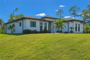 2330 4th Ave SE, Naples, FL 34117 - Photo 3