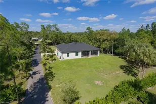 2330 4th Ave SE, Naples, FL 34117 - Photo 9