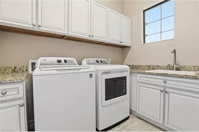 2280 Somerset Pl, Naples, FL 34120 - Photo 39