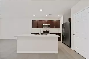 15071 Wildflower Cir, Naples, FL 34119 - Photo 5