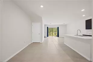 15071 Wildflower Cir, Naples, FL 34119 - Photo 3