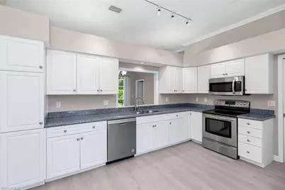 2389 Piccadilly Circus, Naples, FL 34112 - Photo 3