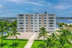 1325 7th St S, Naples, FL 34102 - Photo 11