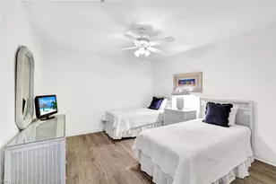 3715 Buttonwood Way, Naples, FL 34112 - Photo 15