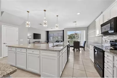 12617 Laurel Cove Dr, Fort Myers, FL 33913 - Photo 11