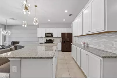 12617 Laurel Cove Dr, Fort Myers, FL 33913 - Photo 13