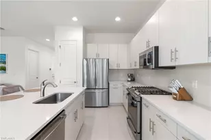 12372 Dahlia Ct, Naples, FL 34120 - Photo 13