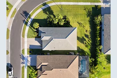 12372 Dahlia Ct, Naples, FL 34120 - Photo 31