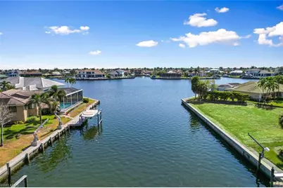 950 Plum Ct, Marco Island, FL 34145 - Photo 5