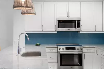 411 6th St S #202, Naples, FL 34102 - Photo 11