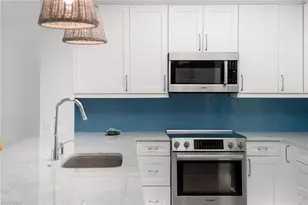 411 6th St S, Naples, FL 34102 - Photo 11