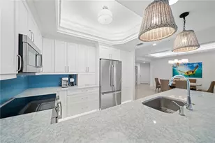 411 6th St S, Naples, FL 34102 - Photo 13