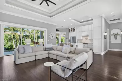 24920 Divot Dr, Bonita Springs, FL 34135 - Photo 9