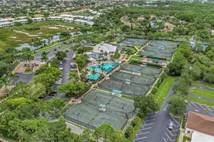 1335 Old Oak Ln, Naples, FL 34110 - Photo 27