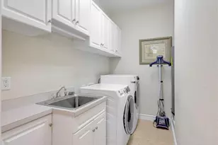 3000 Gardens Blvd, Naples, FL 34105 - Photo 23