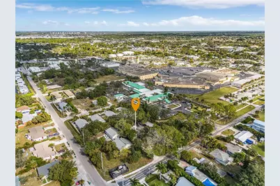 2563 Weeks Ave, Naples, FL 34112 - Photo 25