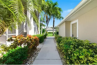 8575 Naples Heritage Dr #116, Naples, FL 34112 - Photo 3